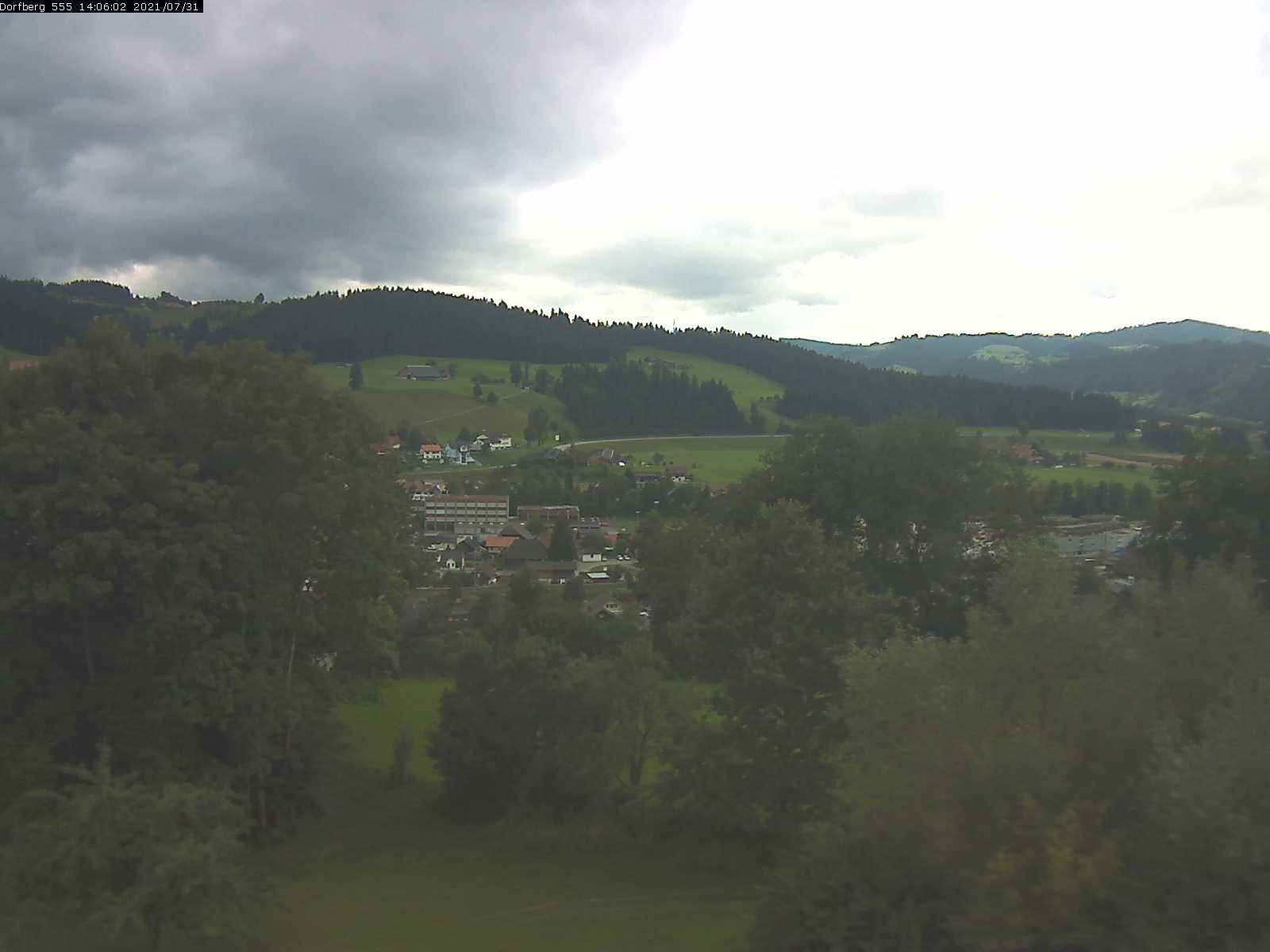 Webcam-Bild: Aussicht vom Dorfberg in Langnau 20210731-140601