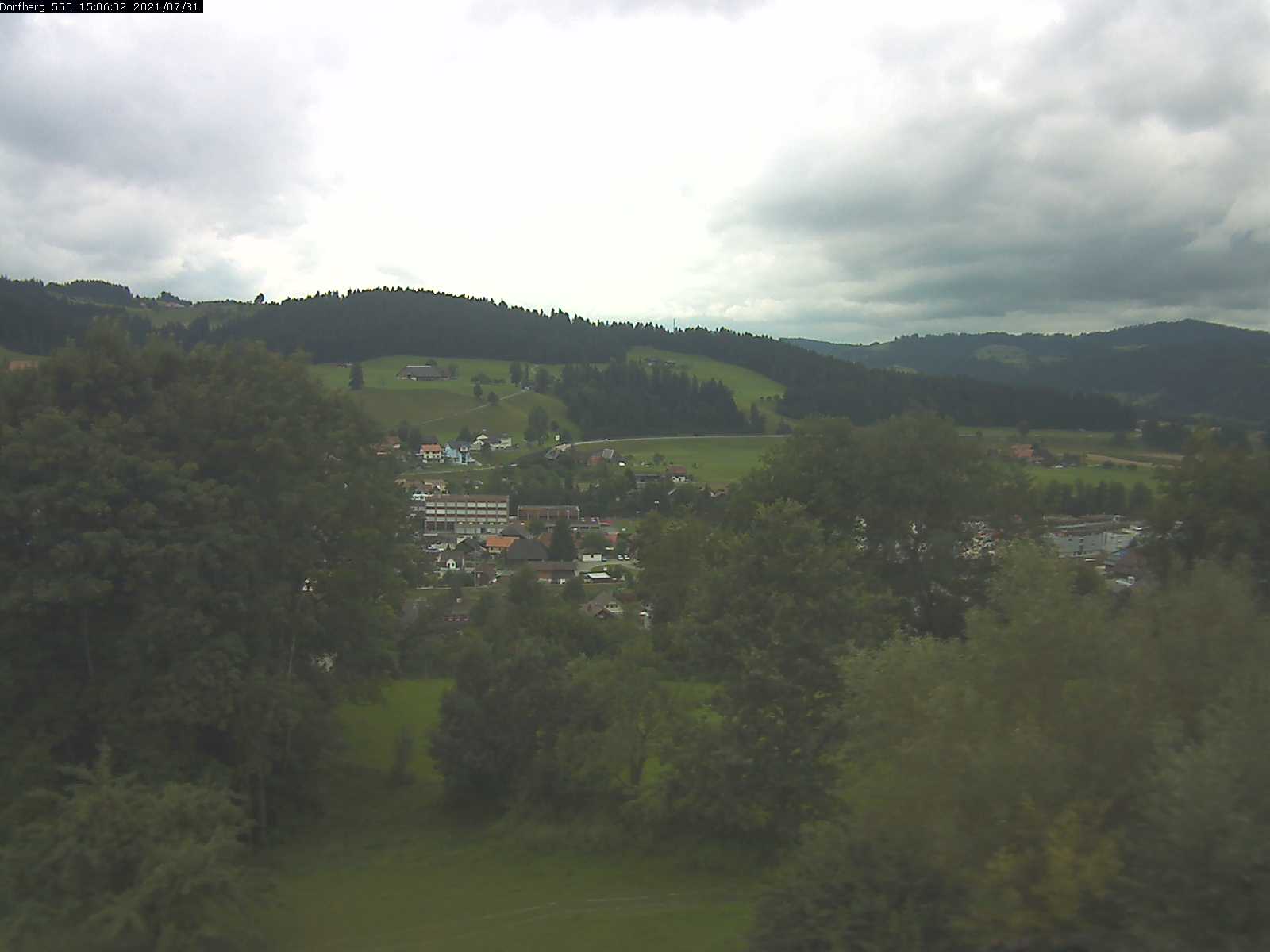 Webcam-Bild: Aussicht vom Dorfberg in Langnau 20210731-150601