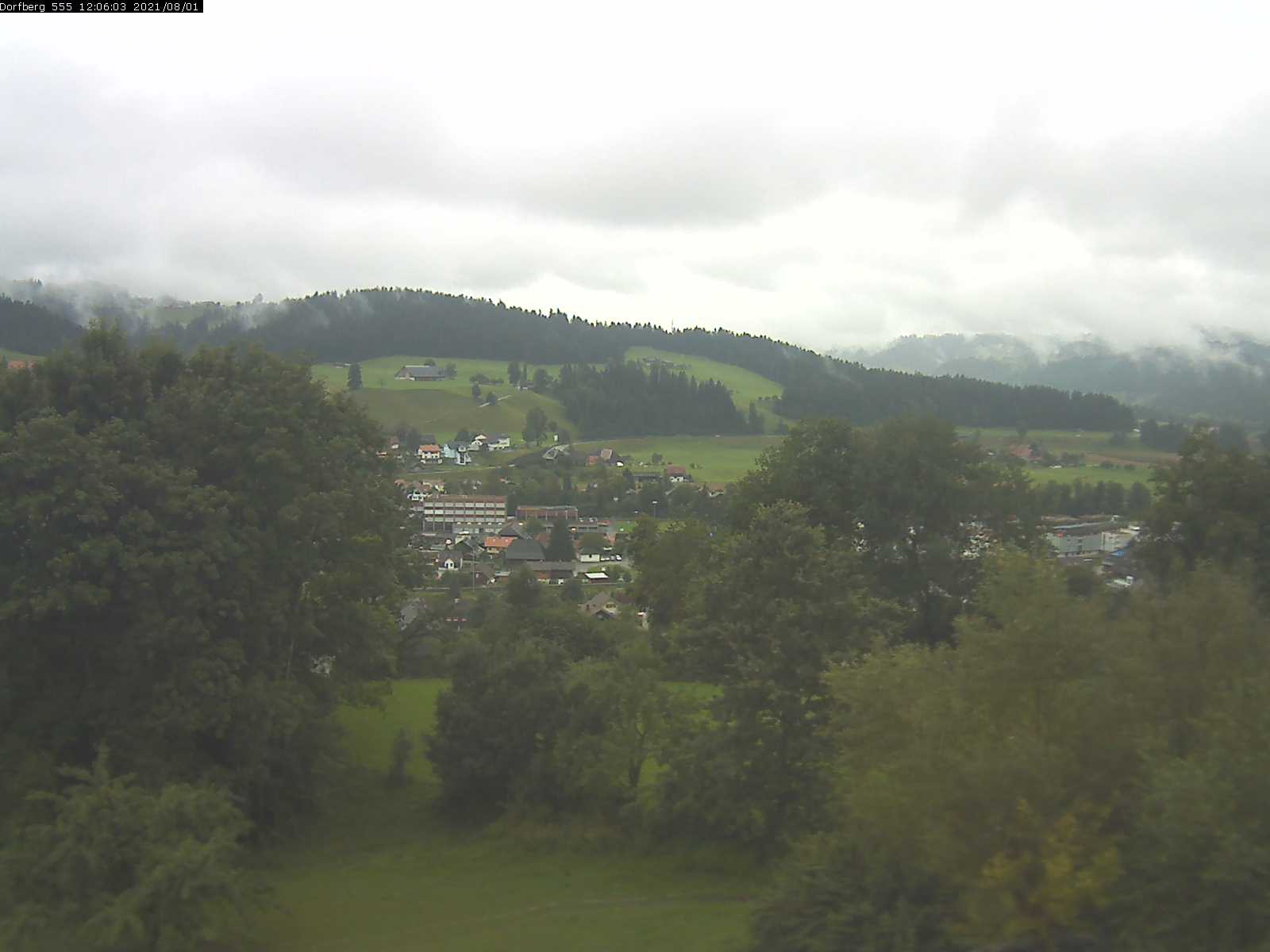 Webcam-Bild: Aussicht vom Dorfberg in Langnau 20210801-120601