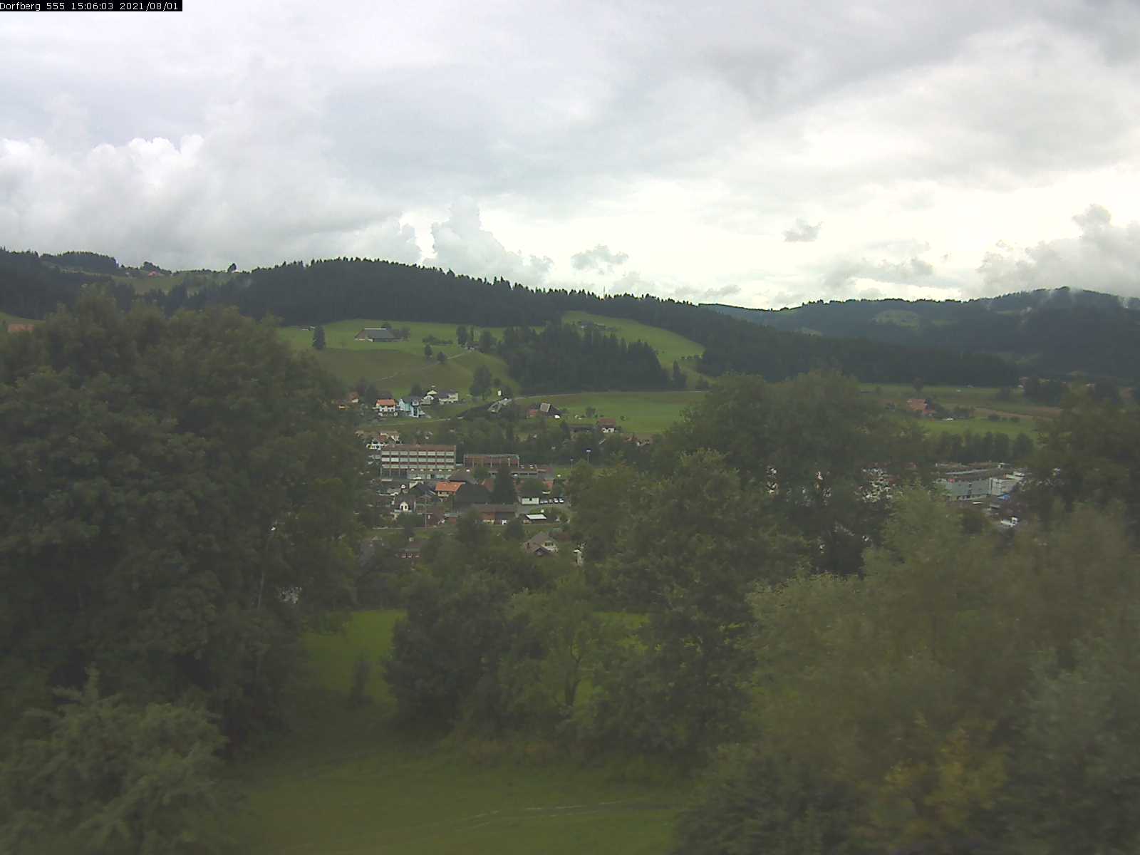 Webcam-Bild: Aussicht vom Dorfberg in Langnau 20210801-150601
