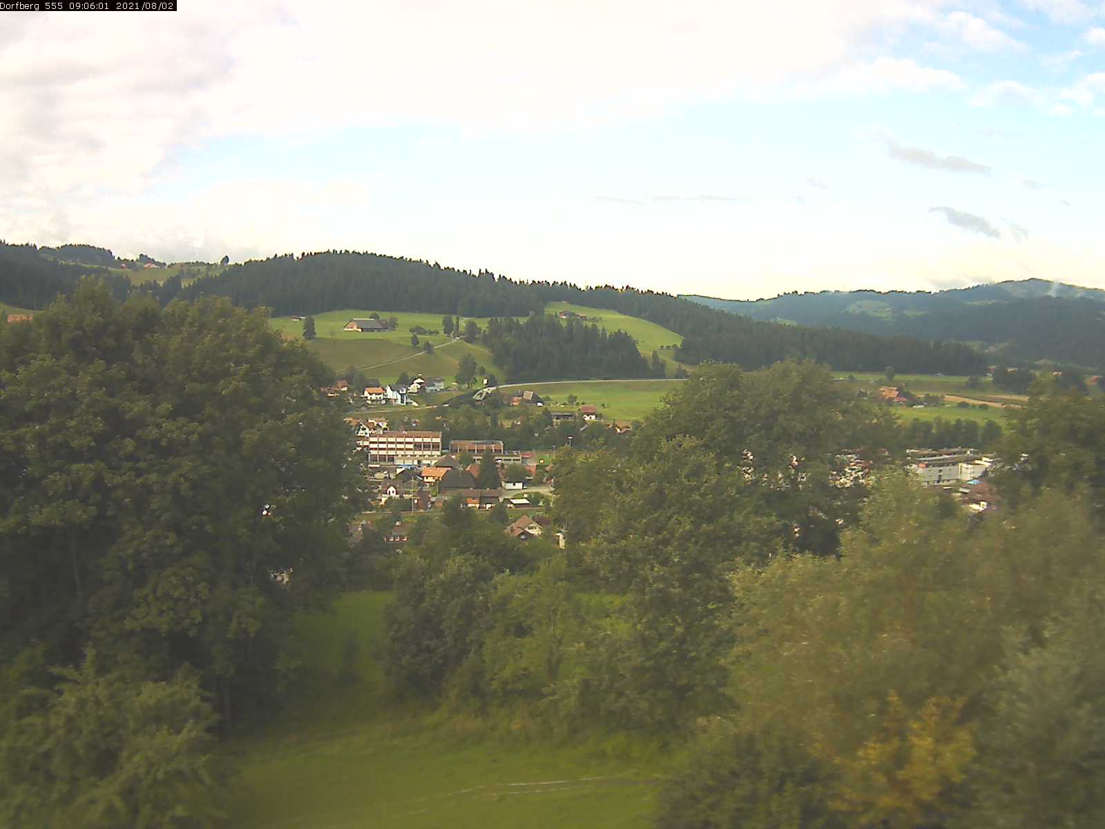 Webcam-Bild: Aussicht vom Dorfberg in Langnau 20210802-090601