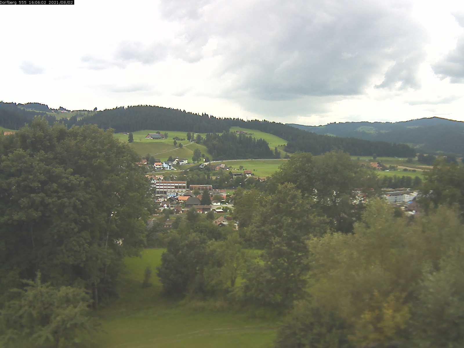 Webcam-Bild: Aussicht vom Dorfberg in Langnau 20210802-160601
