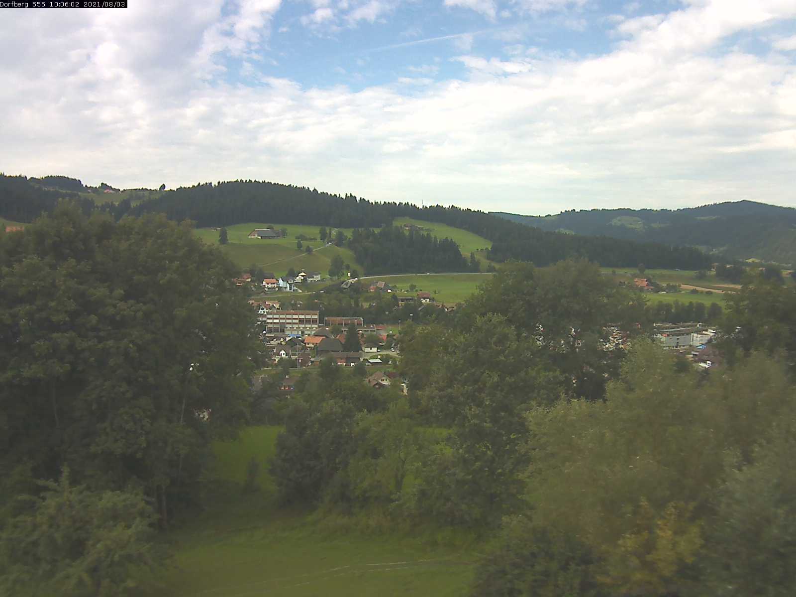Webcam-Bild: Aussicht vom Dorfberg in Langnau 20210803-100601