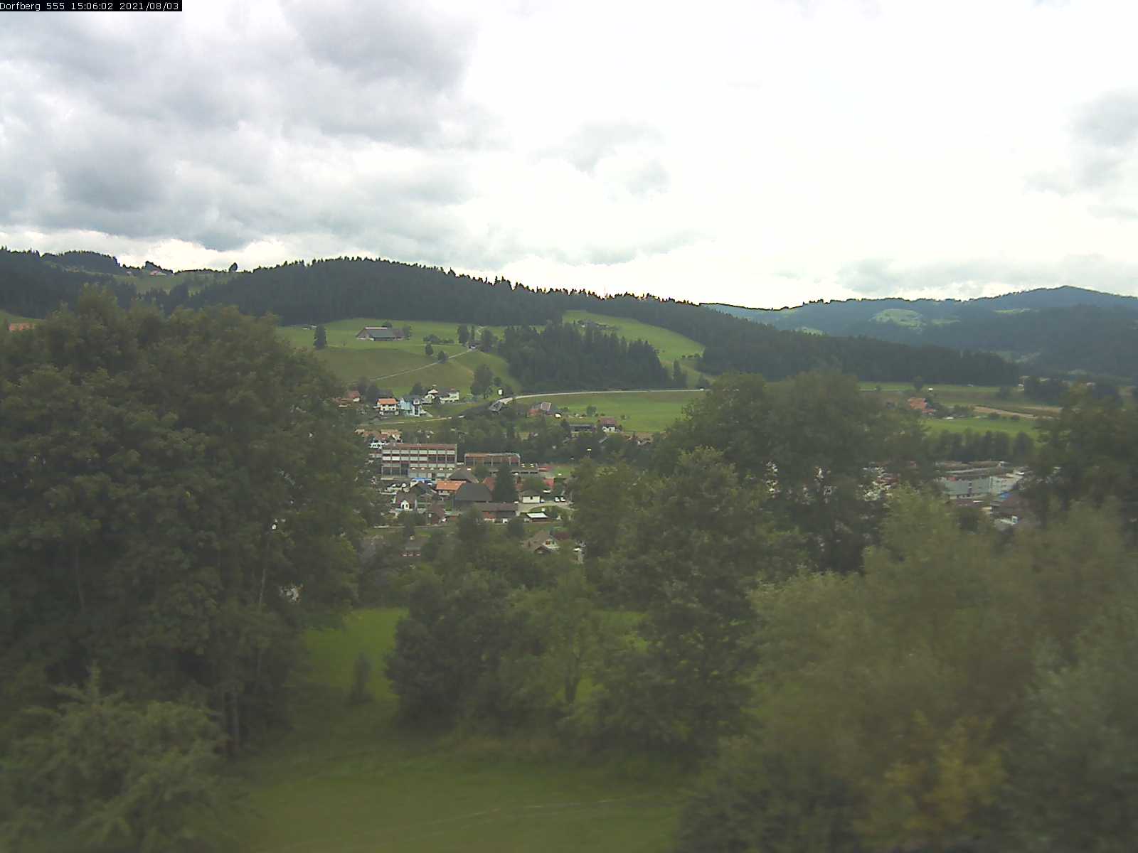 Webcam-Bild: Aussicht vom Dorfberg in Langnau 20210803-150602