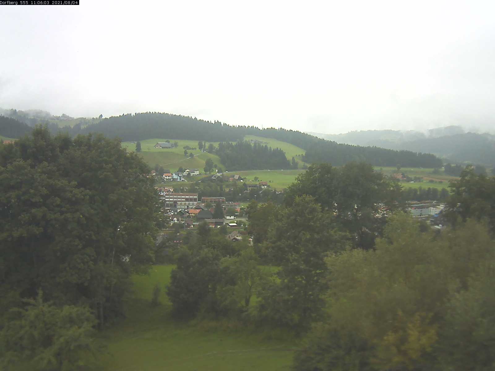 Webcam-Bild: Aussicht vom Dorfberg in Langnau 20210804-110601