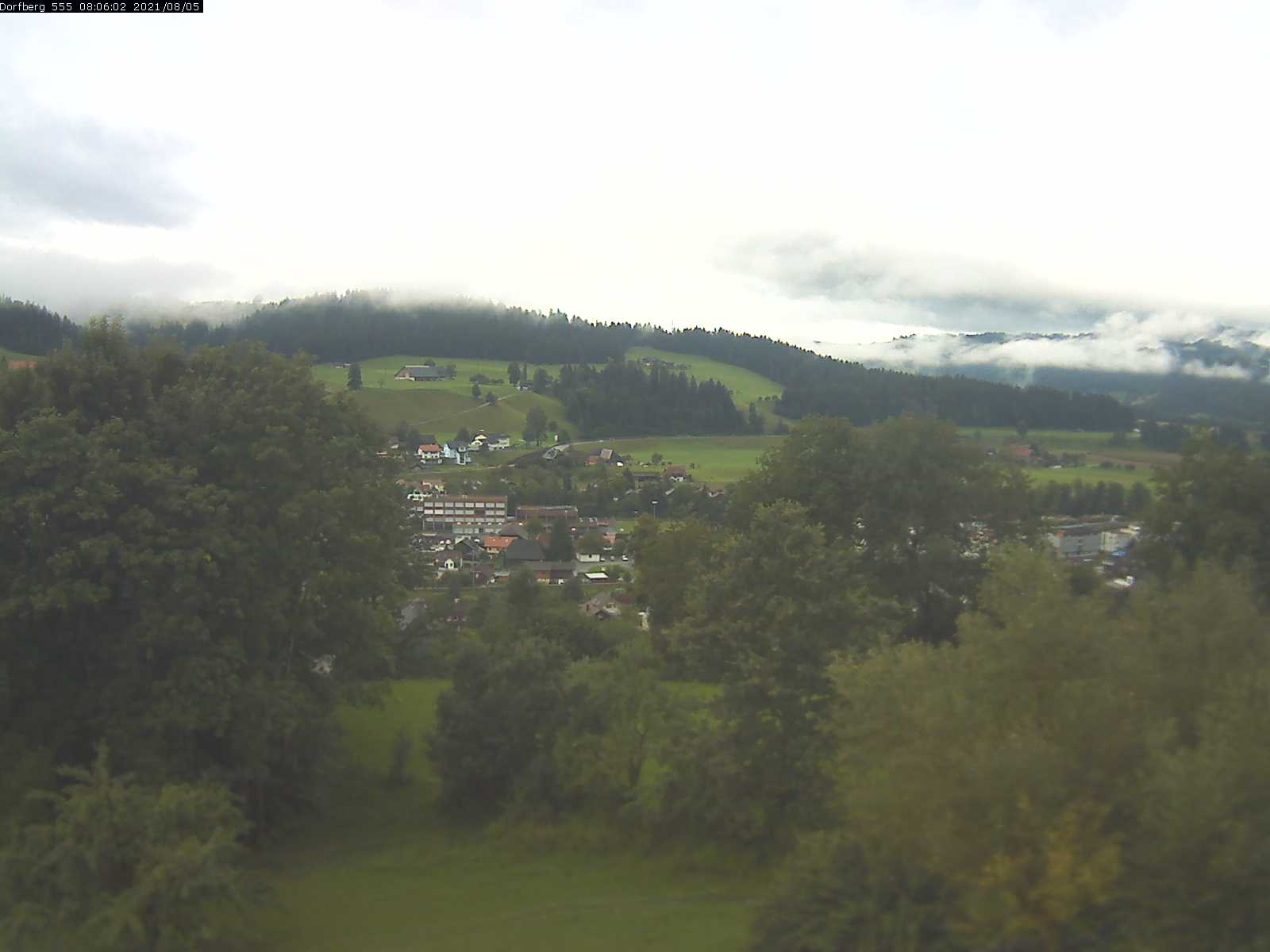 Webcam-Bild: Aussicht vom Dorfberg in Langnau 20210805-080601