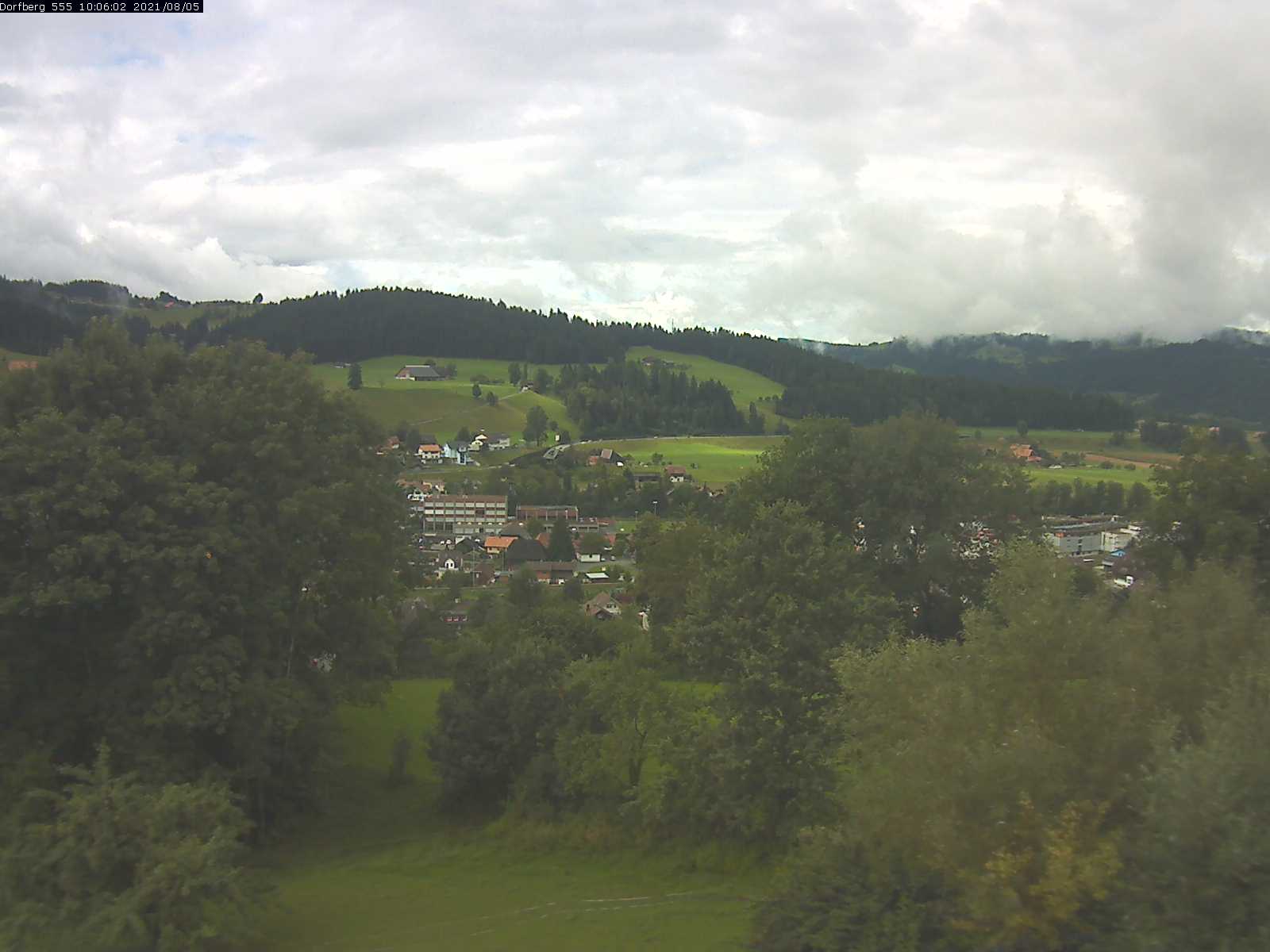 Webcam-Bild: Aussicht vom Dorfberg in Langnau 20210805-100601