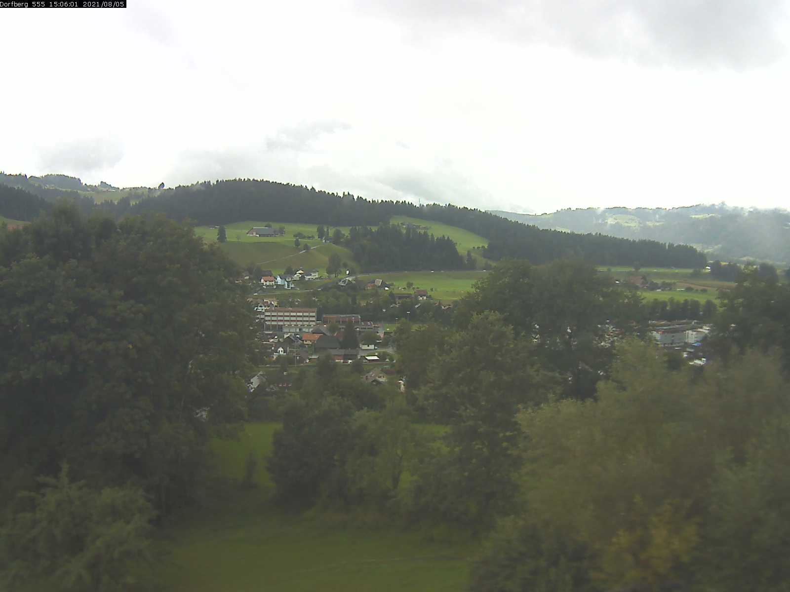 Webcam-Bild: Aussicht vom Dorfberg in Langnau 20210805-150601