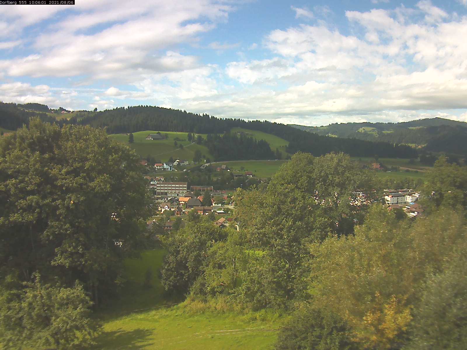 Webcam-Bild: Aussicht vom Dorfberg in Langnau 20210806-100601