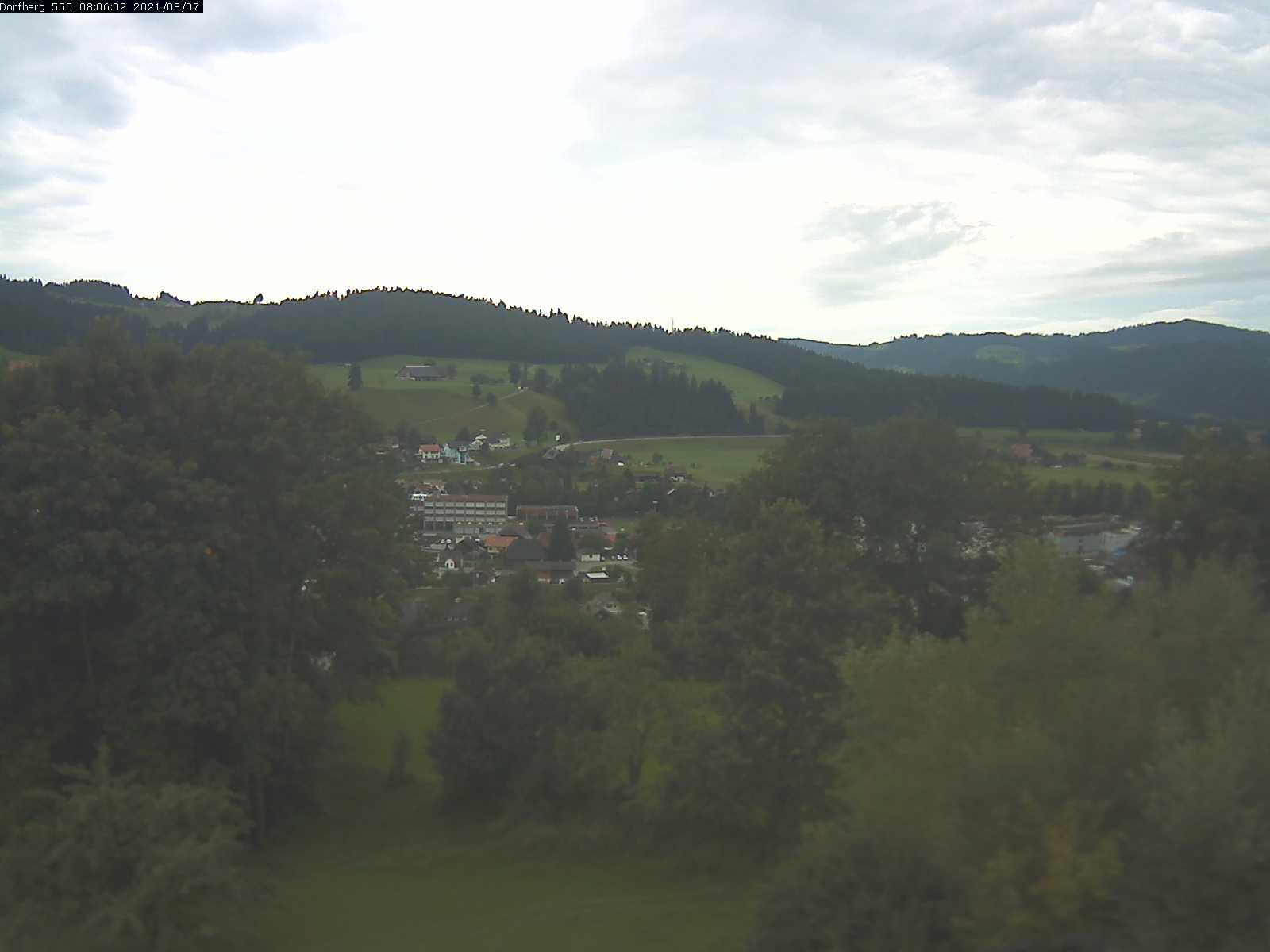 Webcam-Bild: Aussicht vom Dorfberg in Langnau 20210807-080601