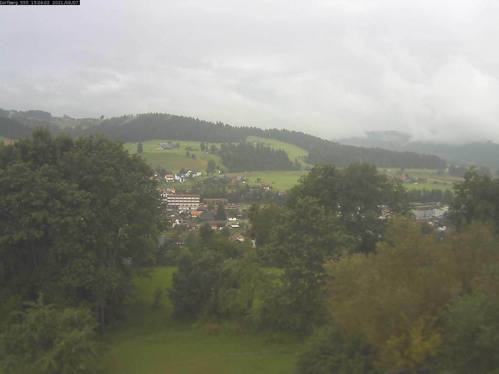 Webcam-Bild: Aussicht vom Dorfberg in Langnau 20210807-150601