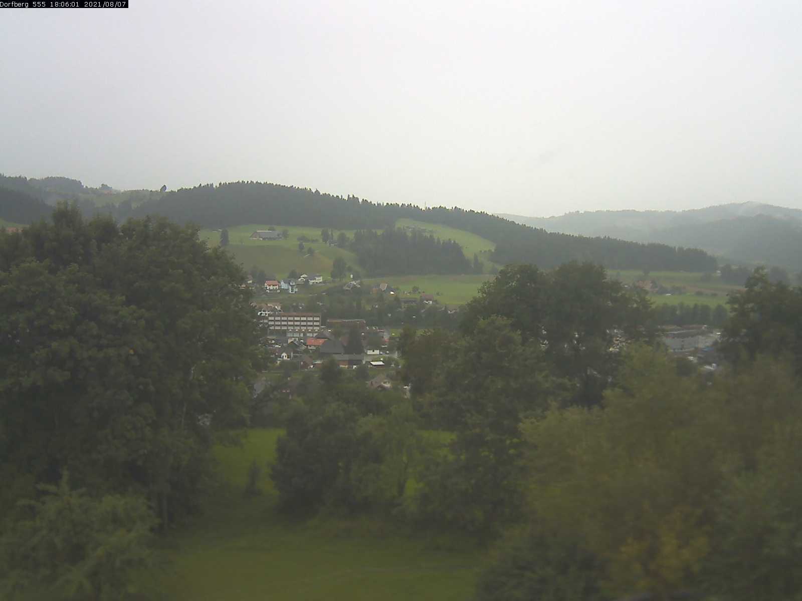 Webcam-Bild: Aussicht vom Dorfberg in Langnau 20210807-180601
