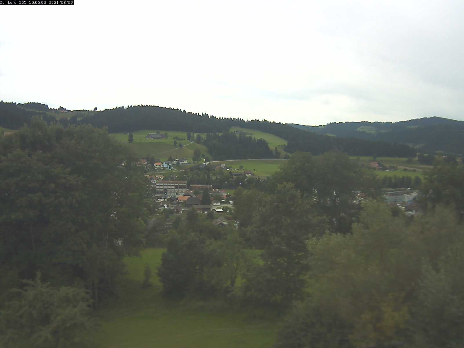 Webcam-Bild: Aussicht vom Dorfberg in Langnau 20210809-150601