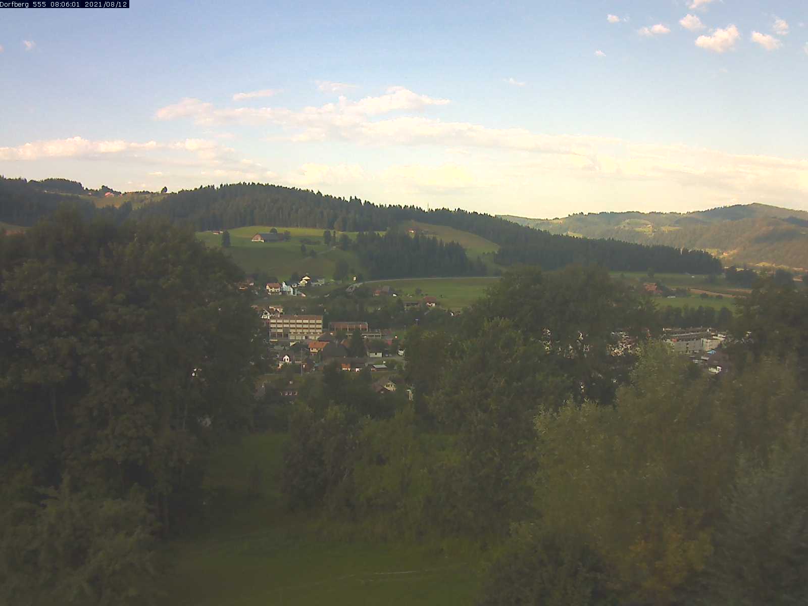 Webcam-Bild: Aussicht vom Dorfberg in Langnau 20210812-080601