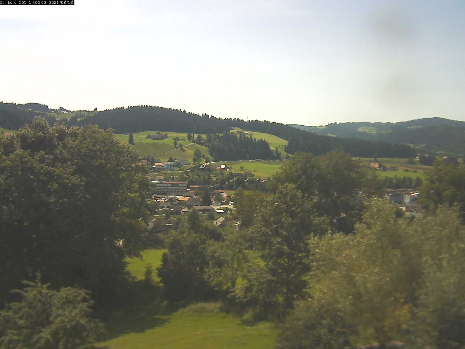 Webcam-Bild: Aussicht vom Dorfberg in Langnau 20210813-140601
