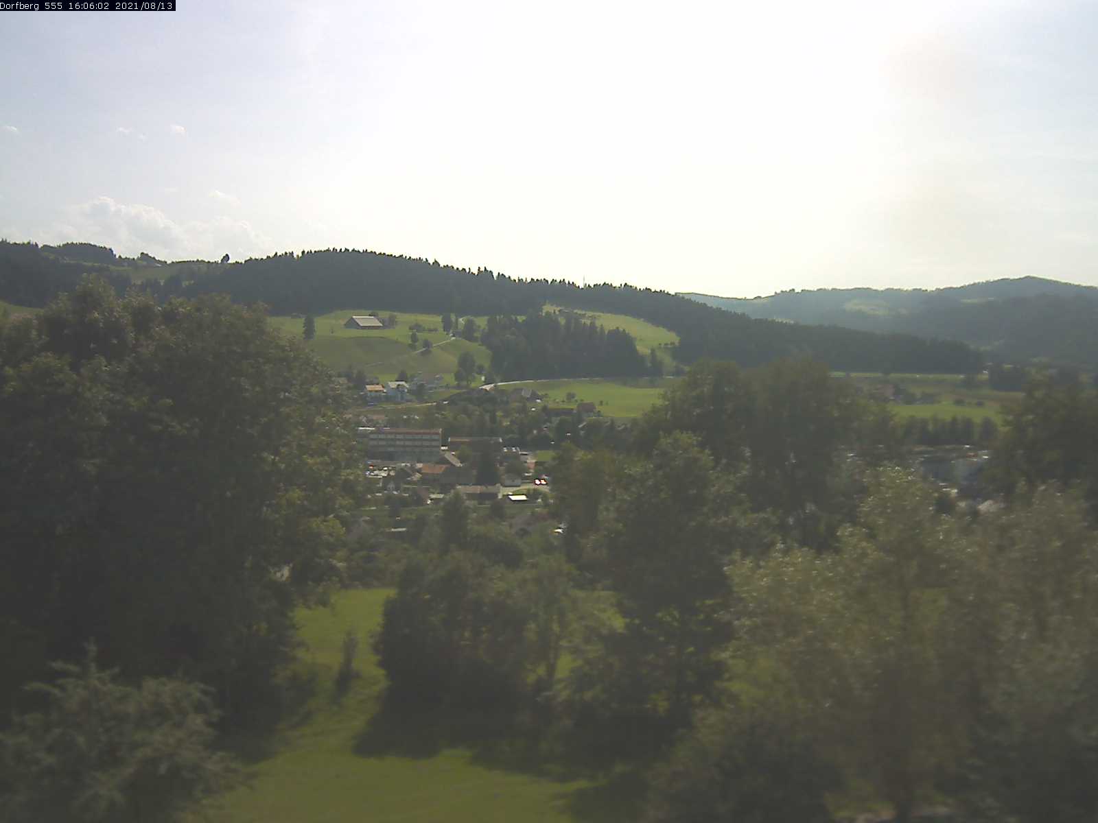 Webcam-Bild: Aussicht vom Dorfberg in Langnau 20210813-160601