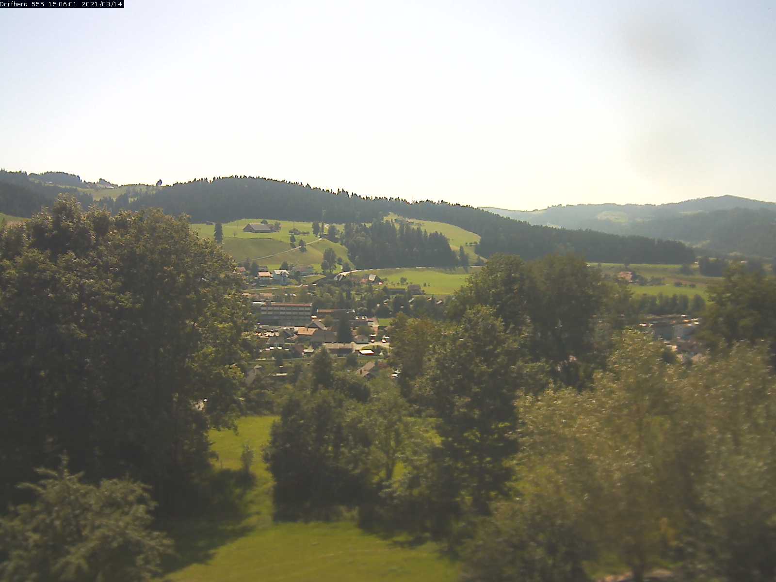 Webcam-Bild: Aussicht vom Dorfberg in Langnau 20210814-150601