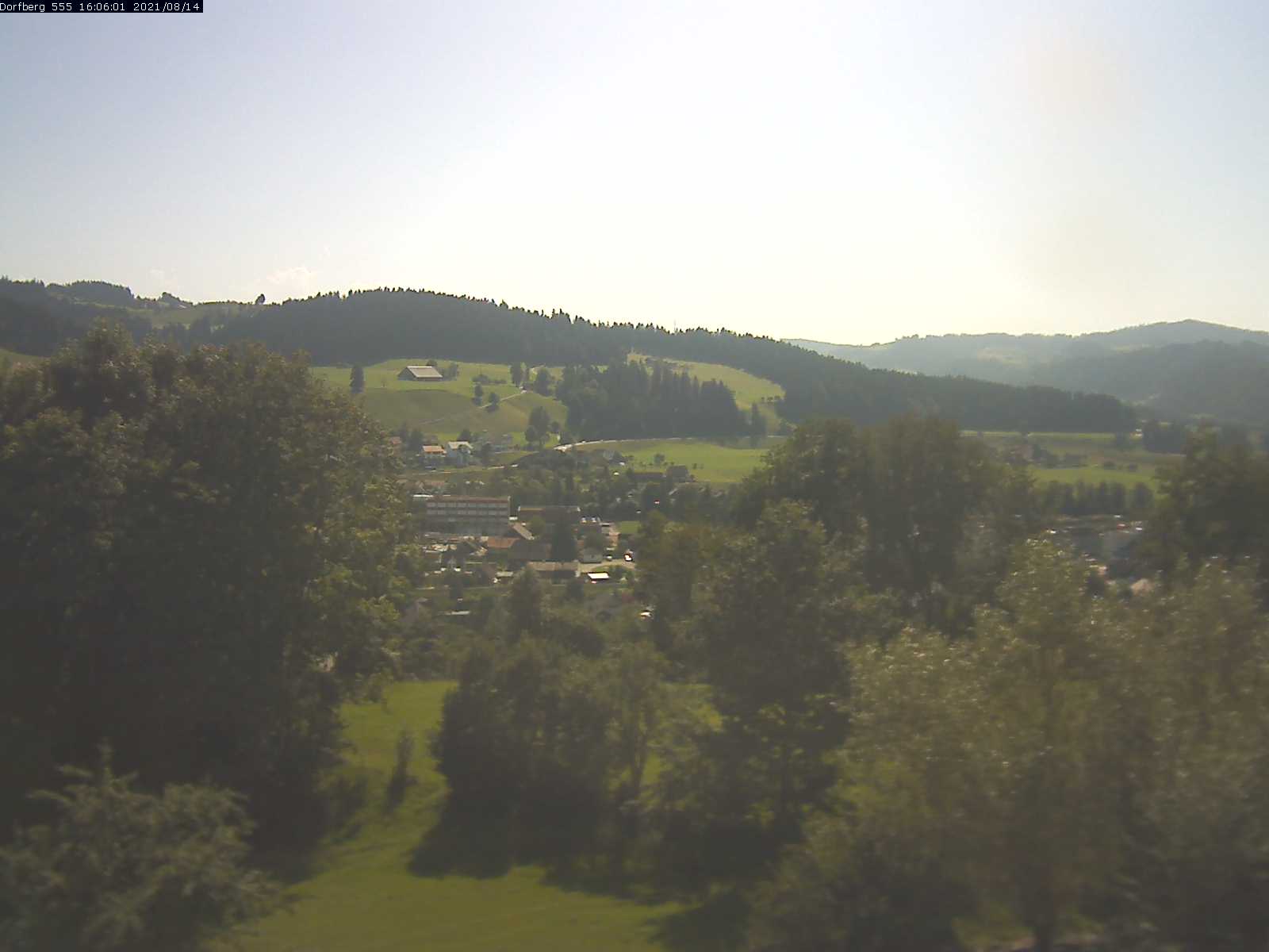 Webcam-Bild: Aussicht vom Dorfberg in Langnau 20210814-160601