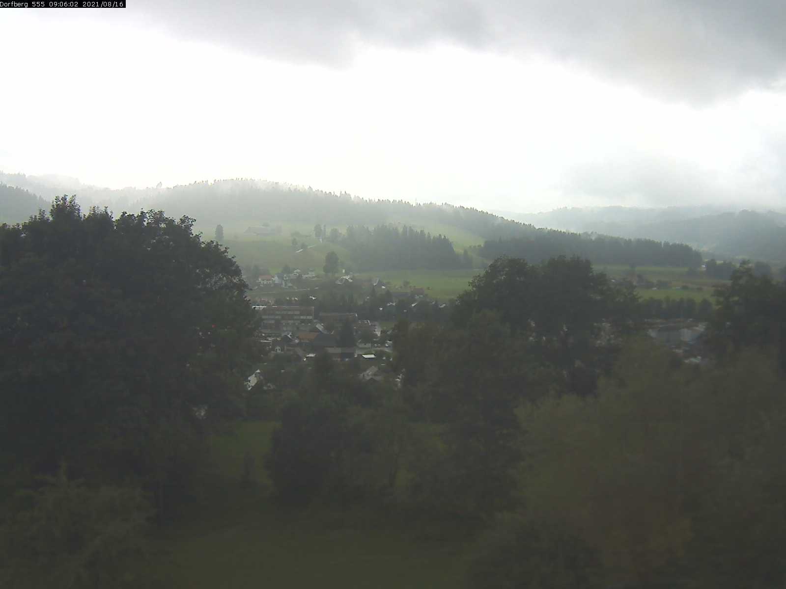 Webcam-Bild: Aussicht vom Dorfberg in Langnau 20210816-090601