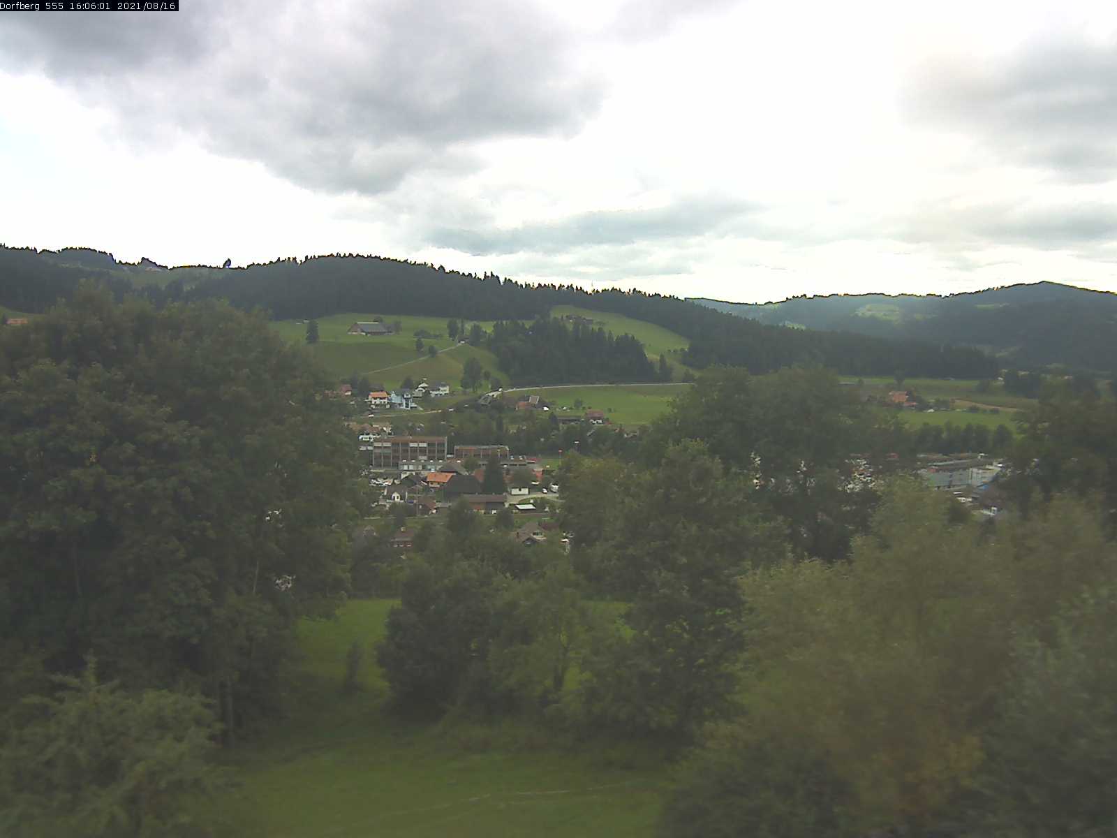 Webcam-Bild: Aussicht vom Dorfberg in Langnau 20210816-160601
