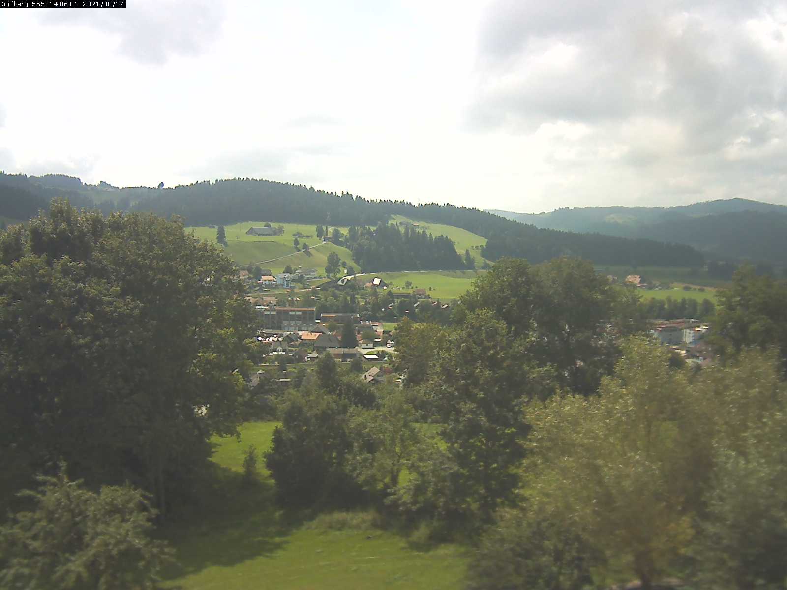 Webcam-Bild: Aussicht vom Dorfberg in Langnau 20210817-140601