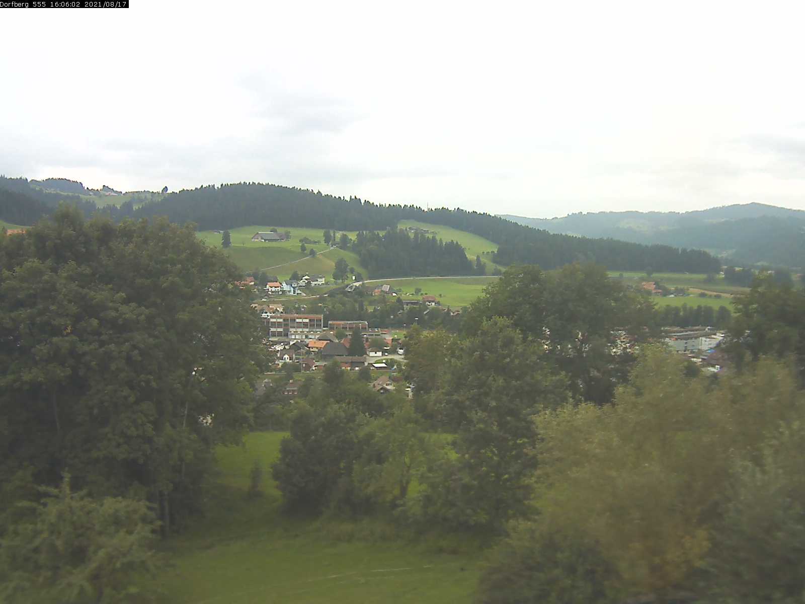 Webcam-Bild: Aussicht vom Dorfberg in Langnau 20210817-160601