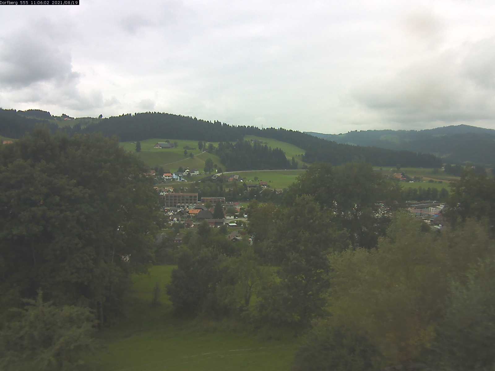 Webcam-Bild: Aussicht vom Dorfberg in Langnau 20210819-110601