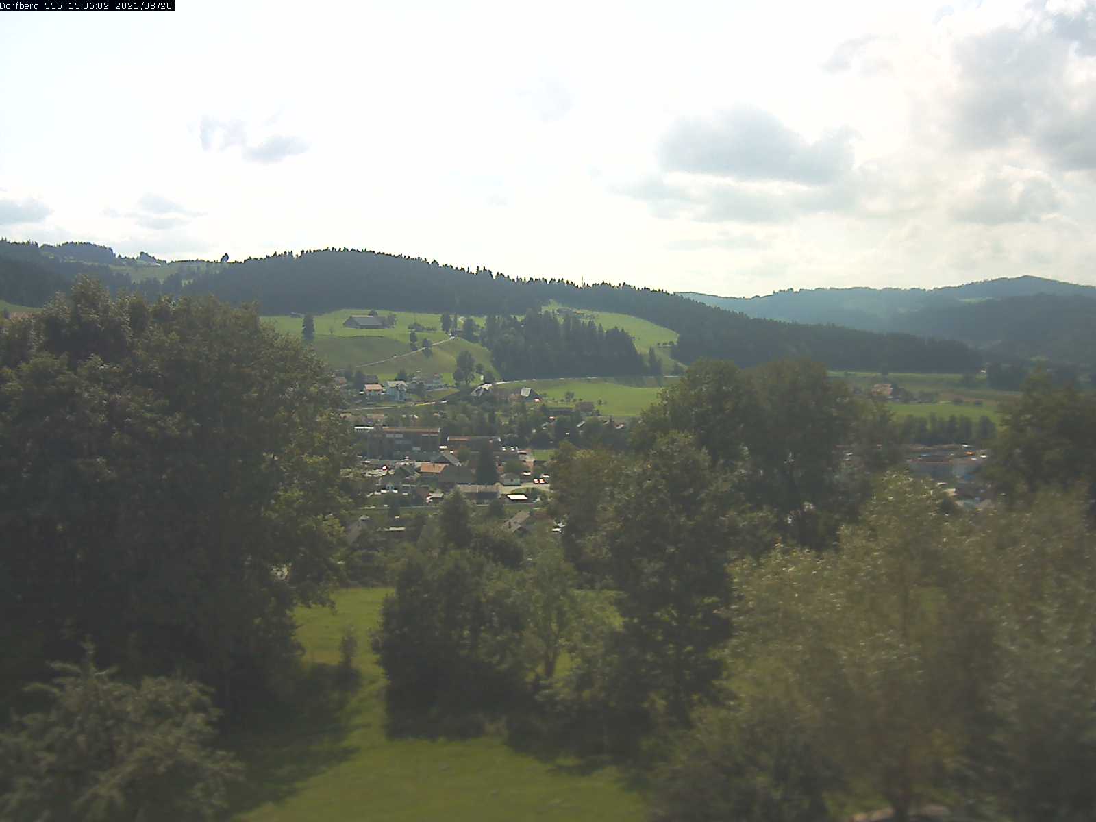 Webcam-Bild: Aussicht vom Dorfberg in Langnau 20210820-150601