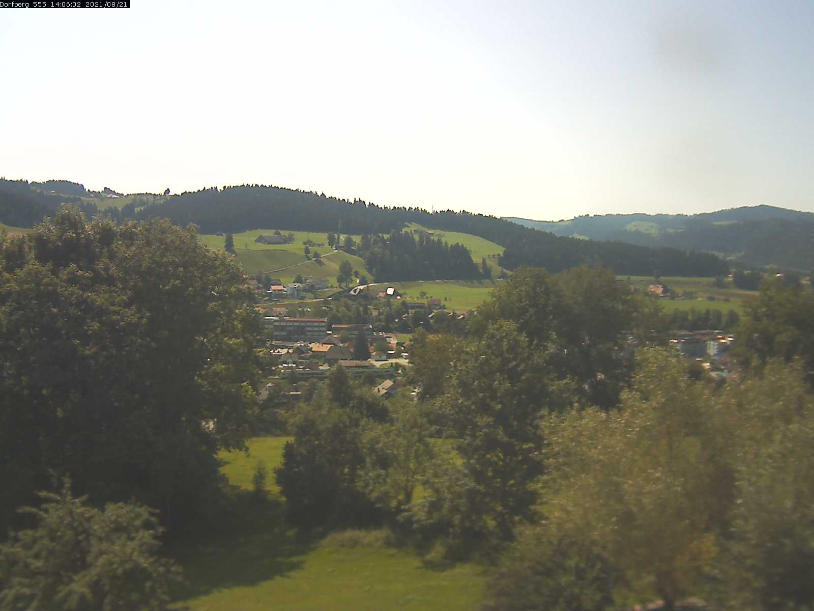 Webcam-Bild: Aussicht vom Dorfberg in Langnau 20210821-140601