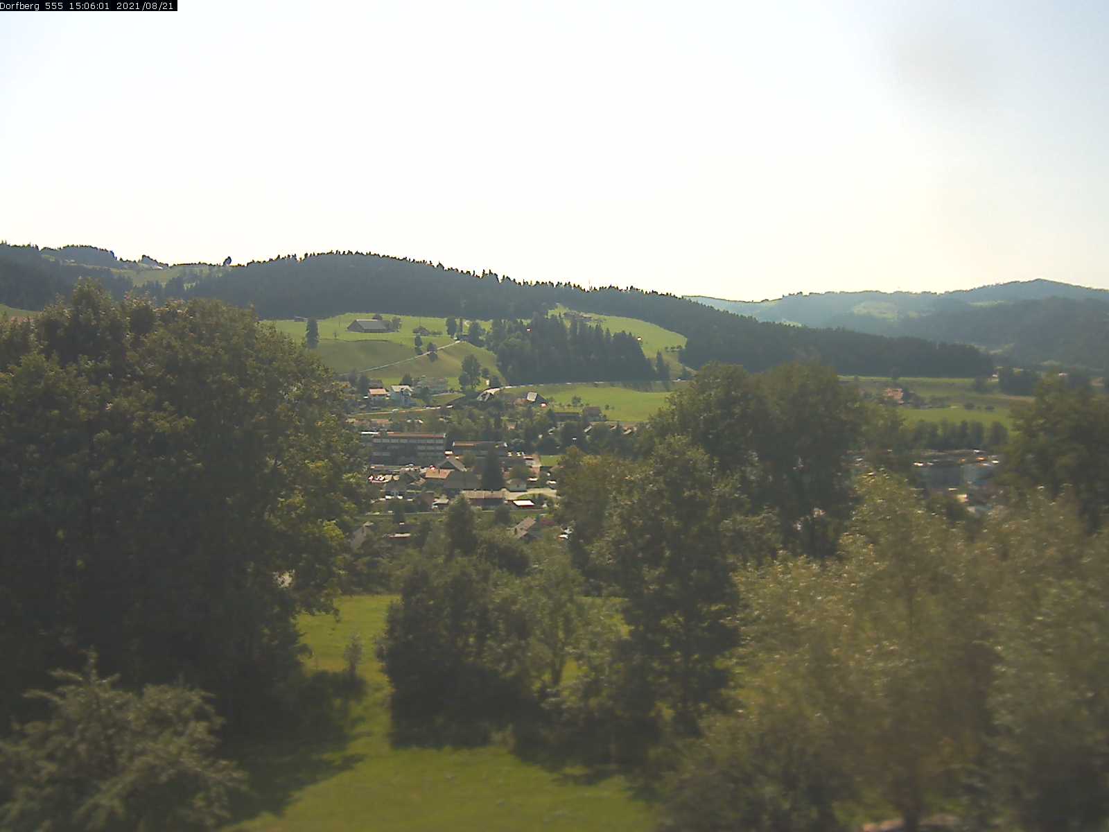 Webcam-Bild: Aussicht vom Dorfberg in Langnau 20210821-150601