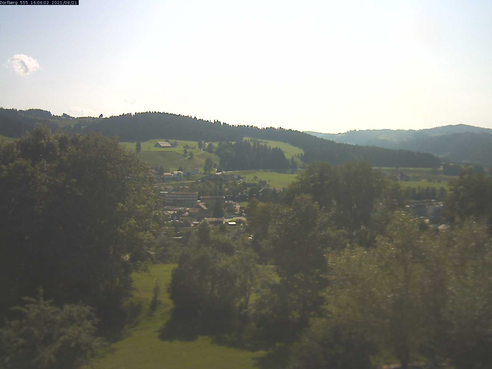 Webcam-Bild: Aussicht vom Dorfberg in Langnau 20210821-160601