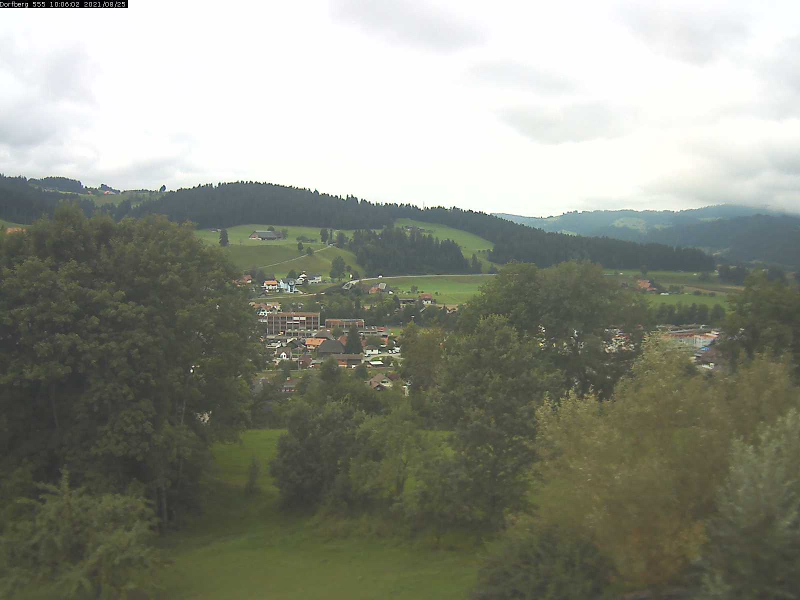 Webcam-Bild: Aussicht vom Dorfberg in Langnau 20210825-100601