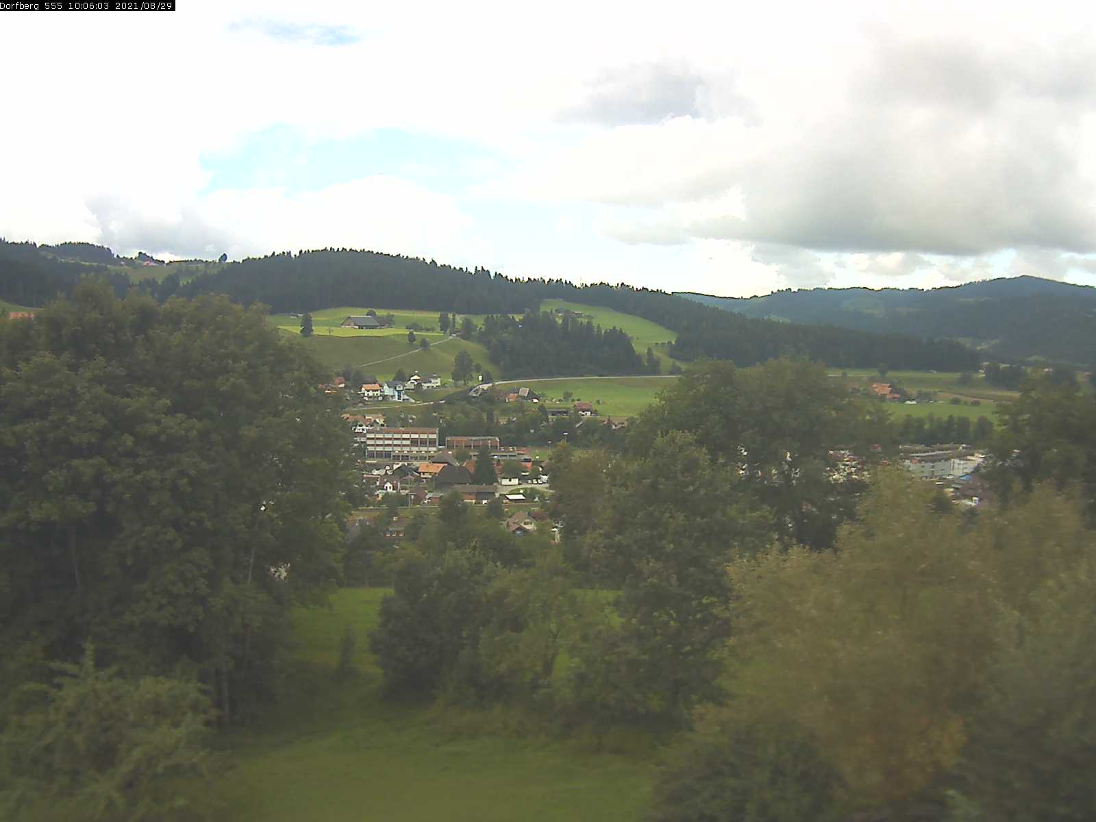 Webcam-Bild: Aussicht vom Dorfberg in Langnau 20210829-100601