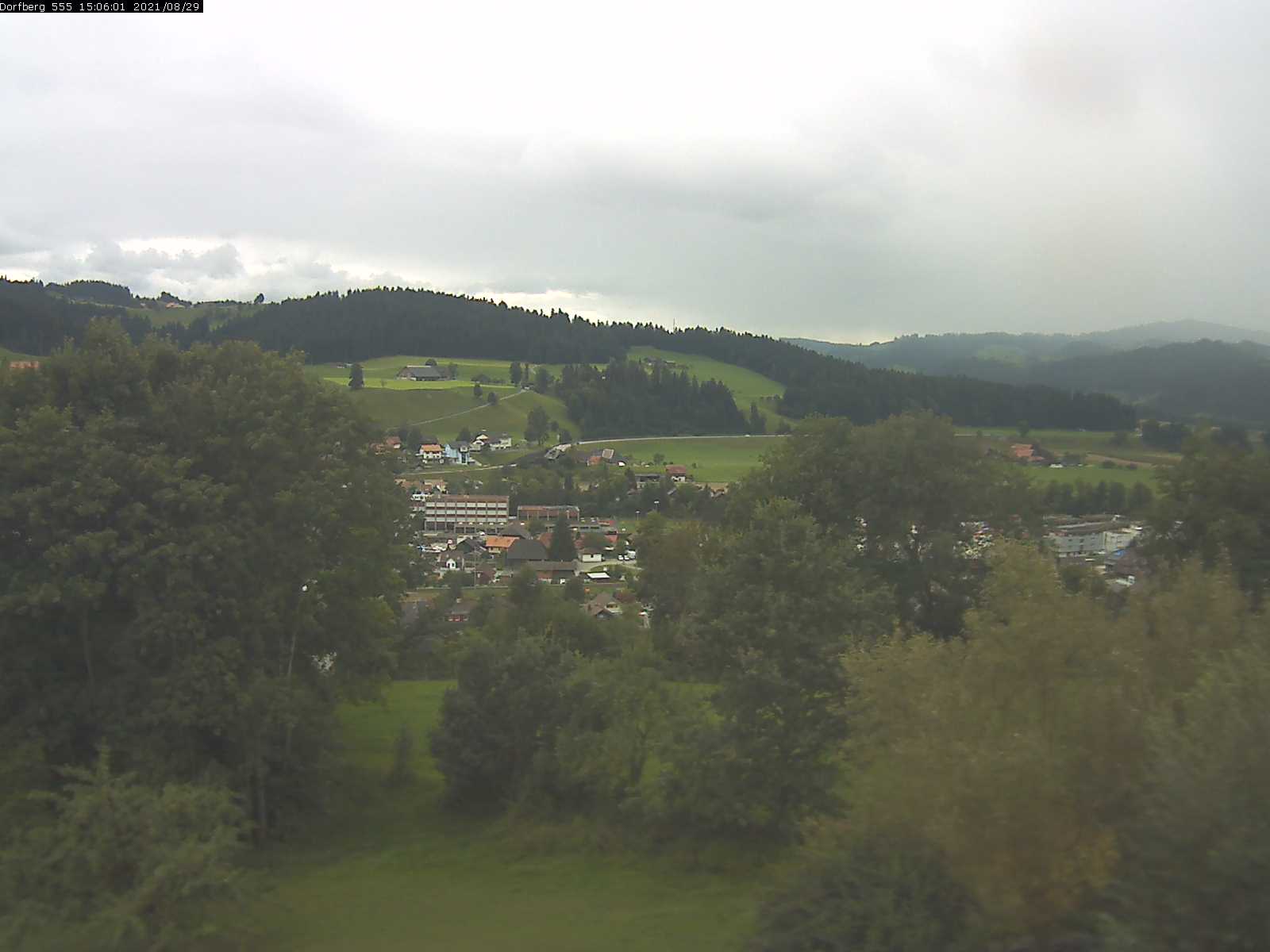 Webcam-Bild: Aussicht vom Dorfberg in Langnau 20210829-150601