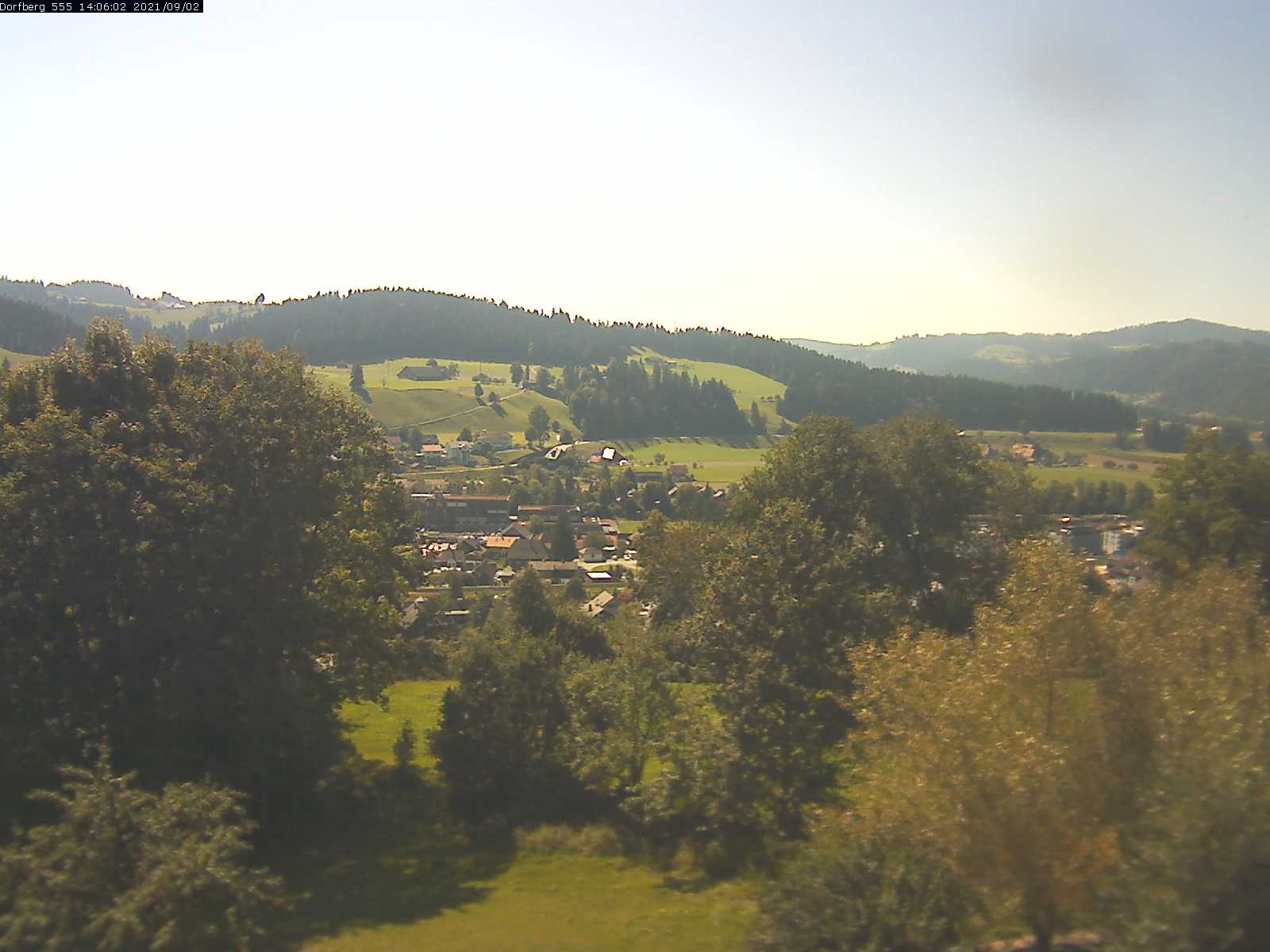 Webcam-Bild: Aussicht vom Dorfberg in Langnau 20210902-140601