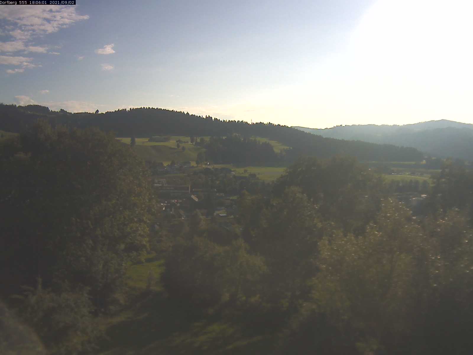 Webcam-Bild: Aussicht vom Dorfberg in Langnau 20210902-180601