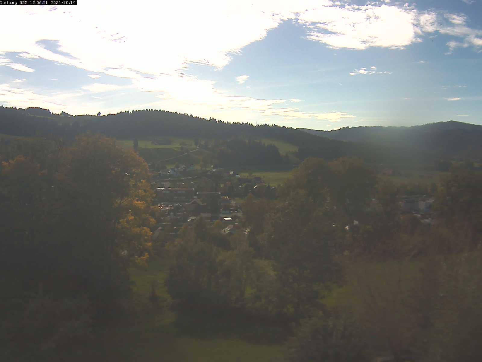Webcam-Bild: Aussicht vom Dorfberg in Langnau 20211019-150601