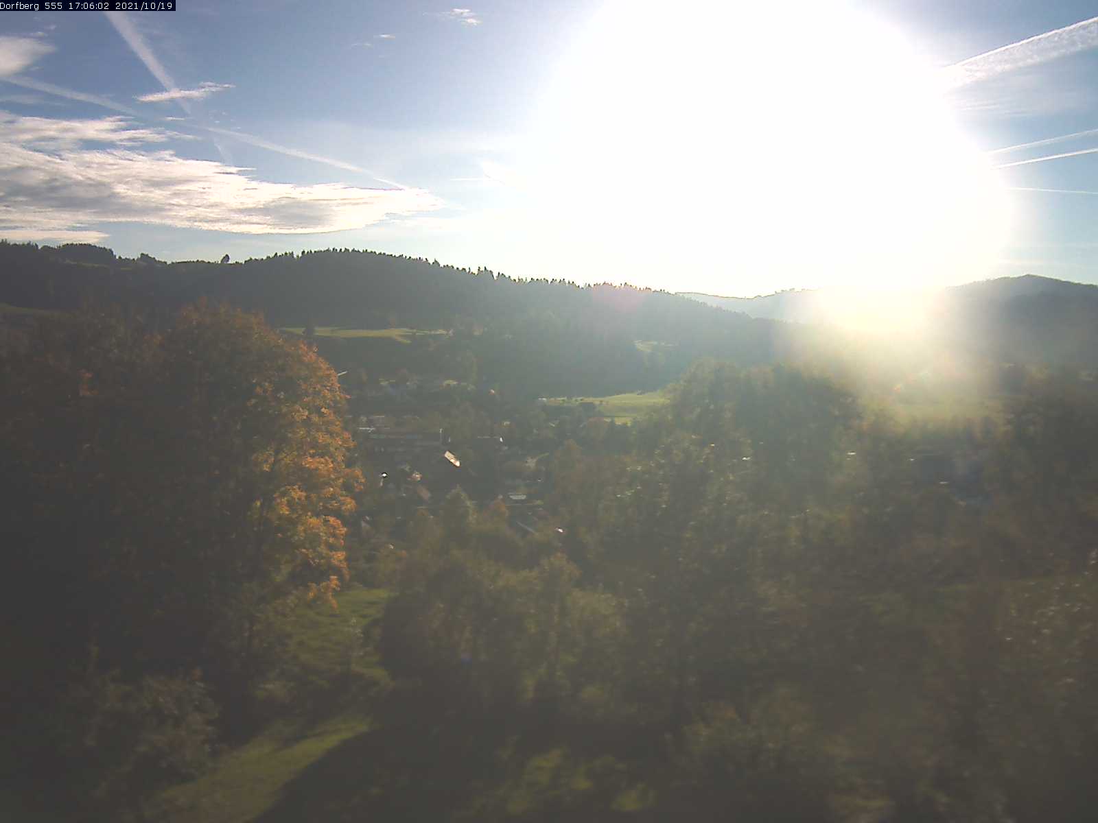 Webcam-Bild: Aussicht vom Dorfberg in Langnau 20211019-170601