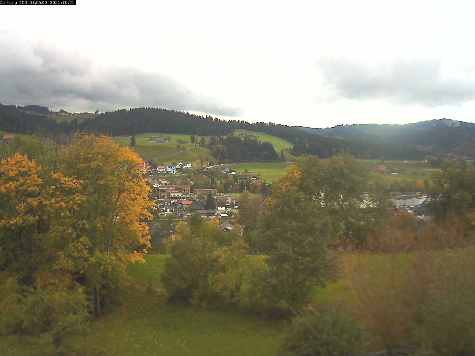 Webcam-Bild: Aussicht vom Dorfberg in Langnau 20211021-080601