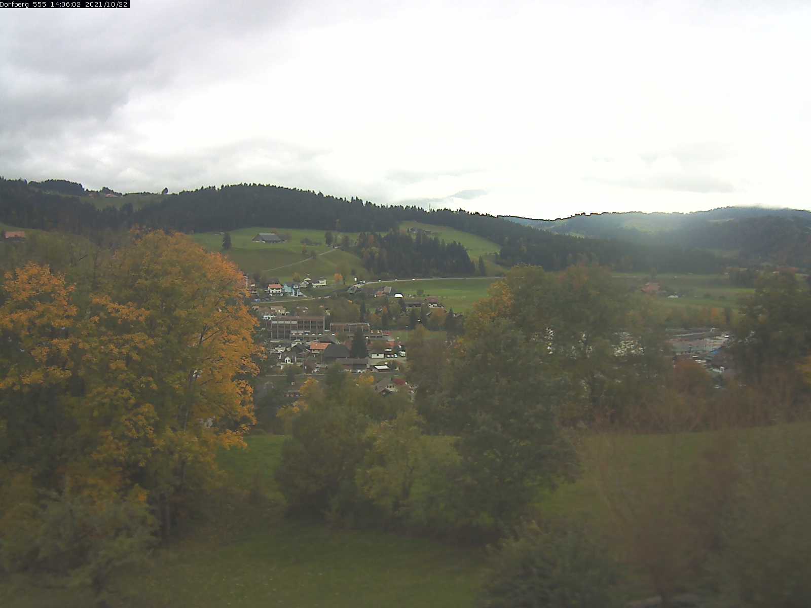 Webcam-Bild: Aussicht vom Dorfberg in Langnau 20211022-140601