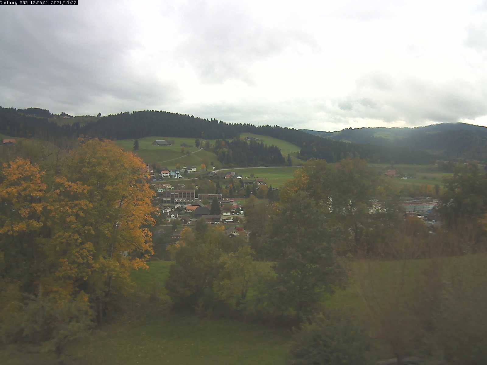 Webcam-Bild: Aussicht vom Dorfberg in Langnau 20211022-150601