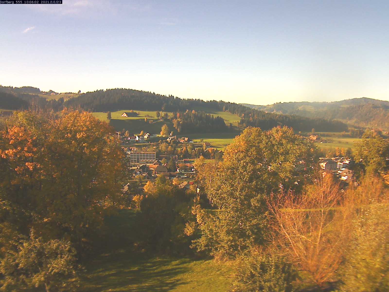 Webcam-Bild: Aussicht vom Dorfberg in Langnau 20211023-100601