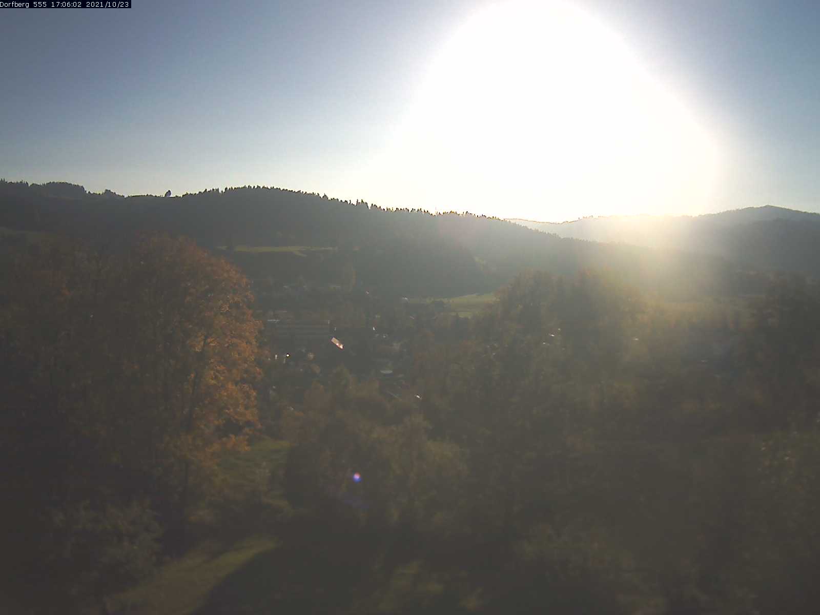 Webcam-Bild: Aussicht vom Dorfberg in Langnau 20211023-170601