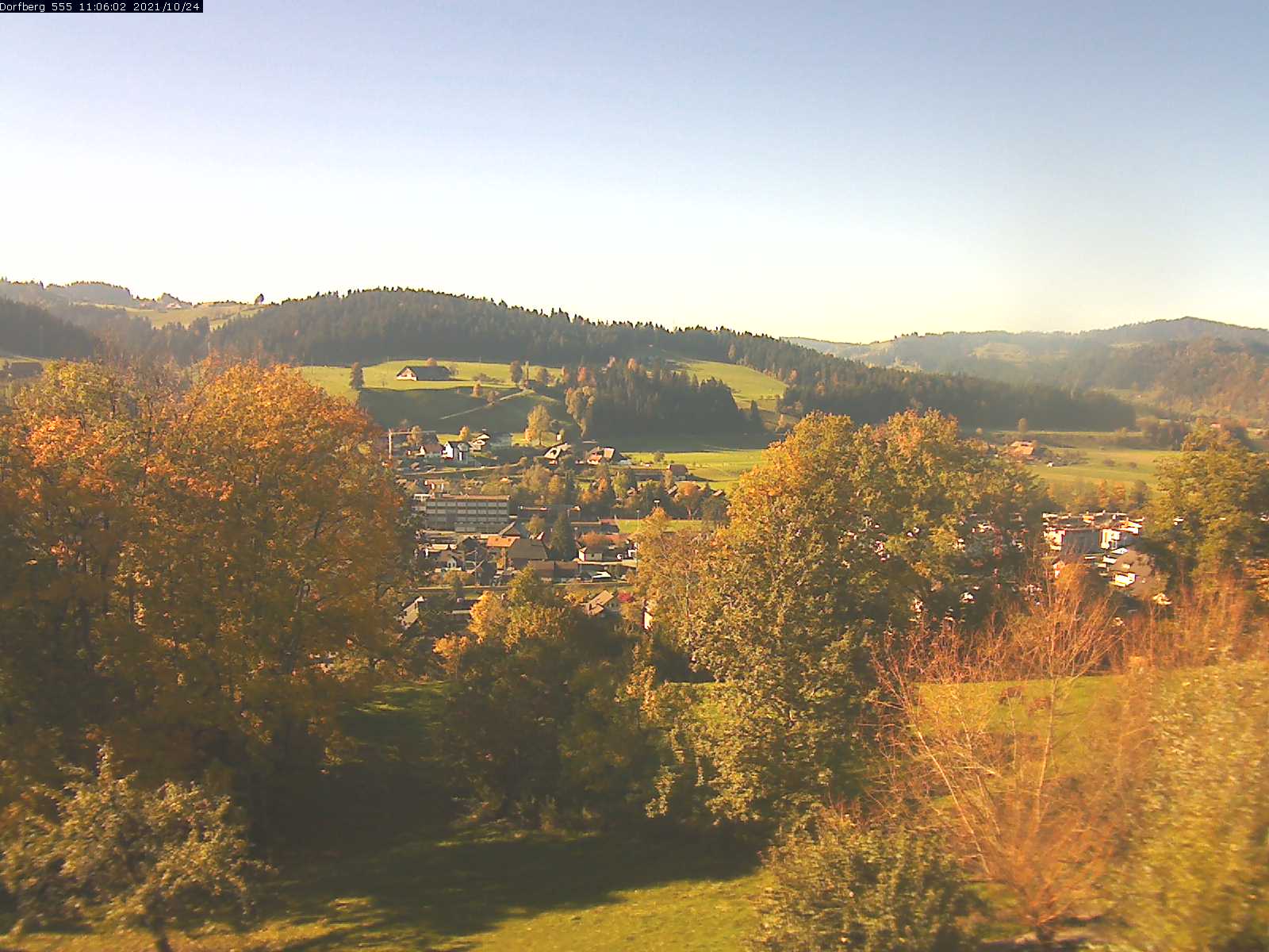 Webcam-Bild: Aussicht vom Dorfberg in Langnau 20211024-110601