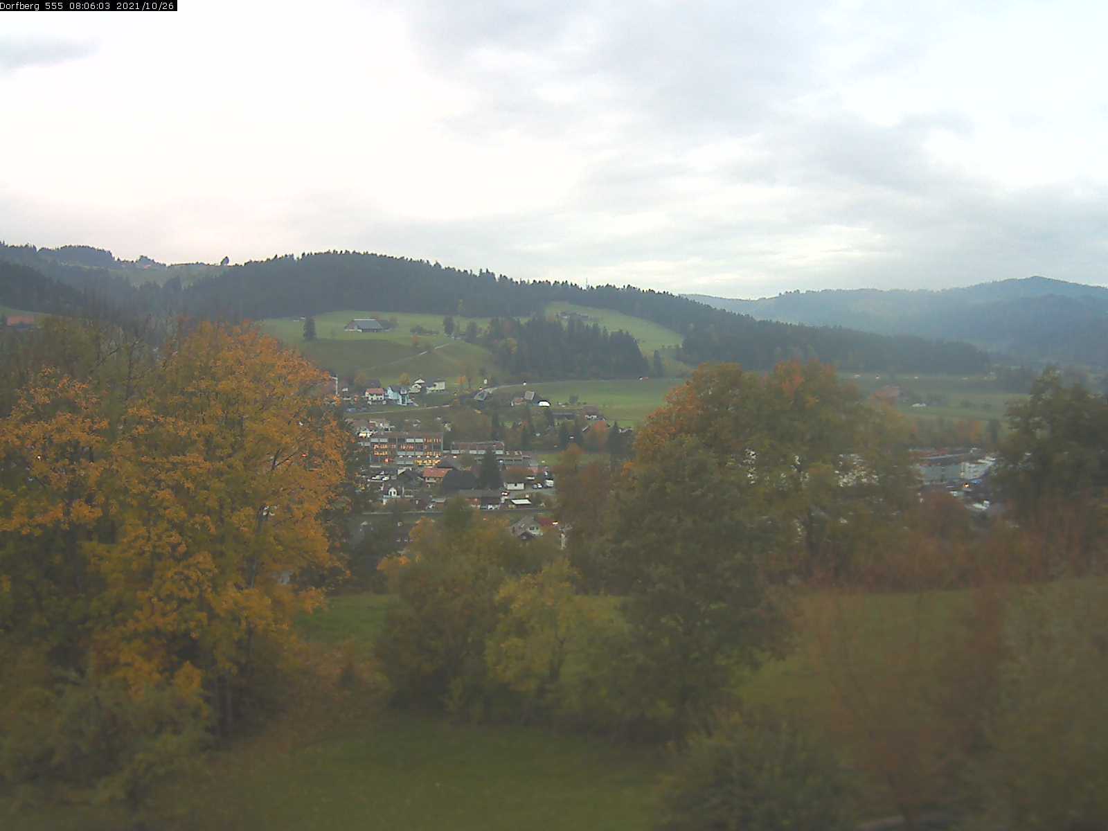 Webcam-Bild: Aussicht vom Dorfberg in Langnau 20211026-080601