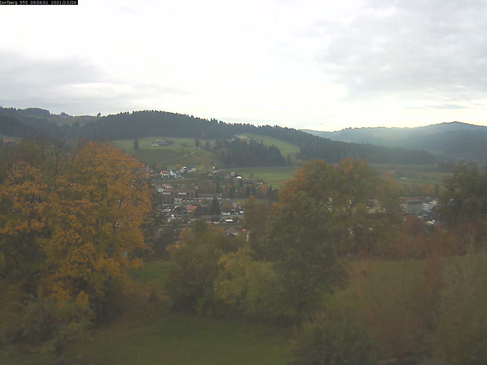 Webcam-Bild: Aussicht vom Dorfberg in Langnau 20211026-090601