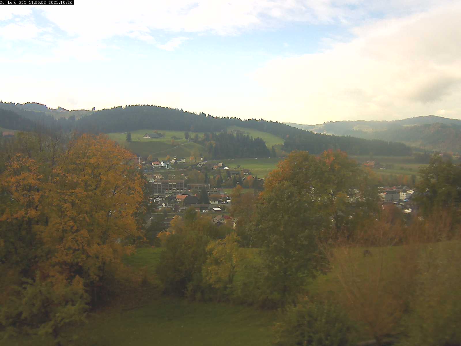 Webcam-Bild: Aussicht vom Dorfberg in Langnau 20211026-110601