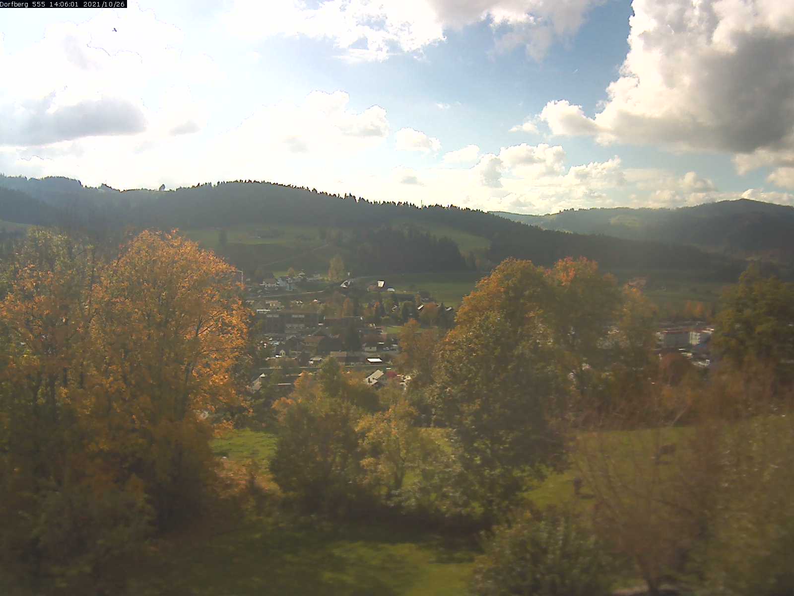 Webcam-Bild: Aussicht vom Dorfberg in Langnau 20211026-140601
