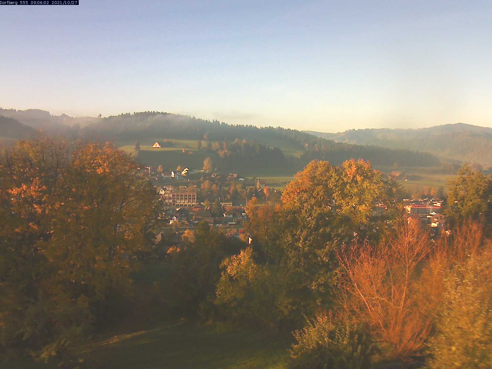 Webcam-Bild: Aussicht vom Dorfberg in Langnau 20211027-090601