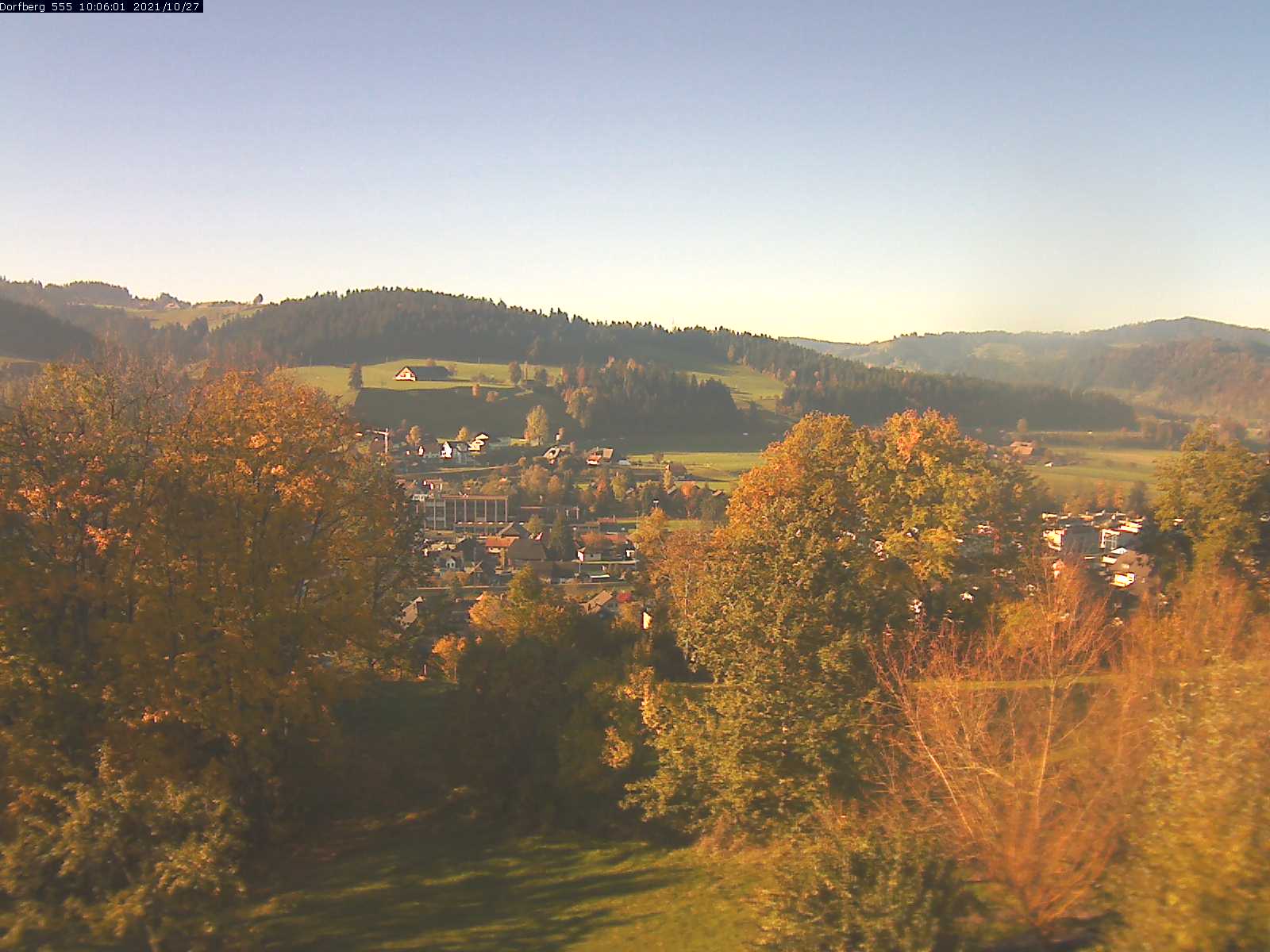 Webcam-Bild: Aussicht vom Dorfberg in Langnau 20211027-100601